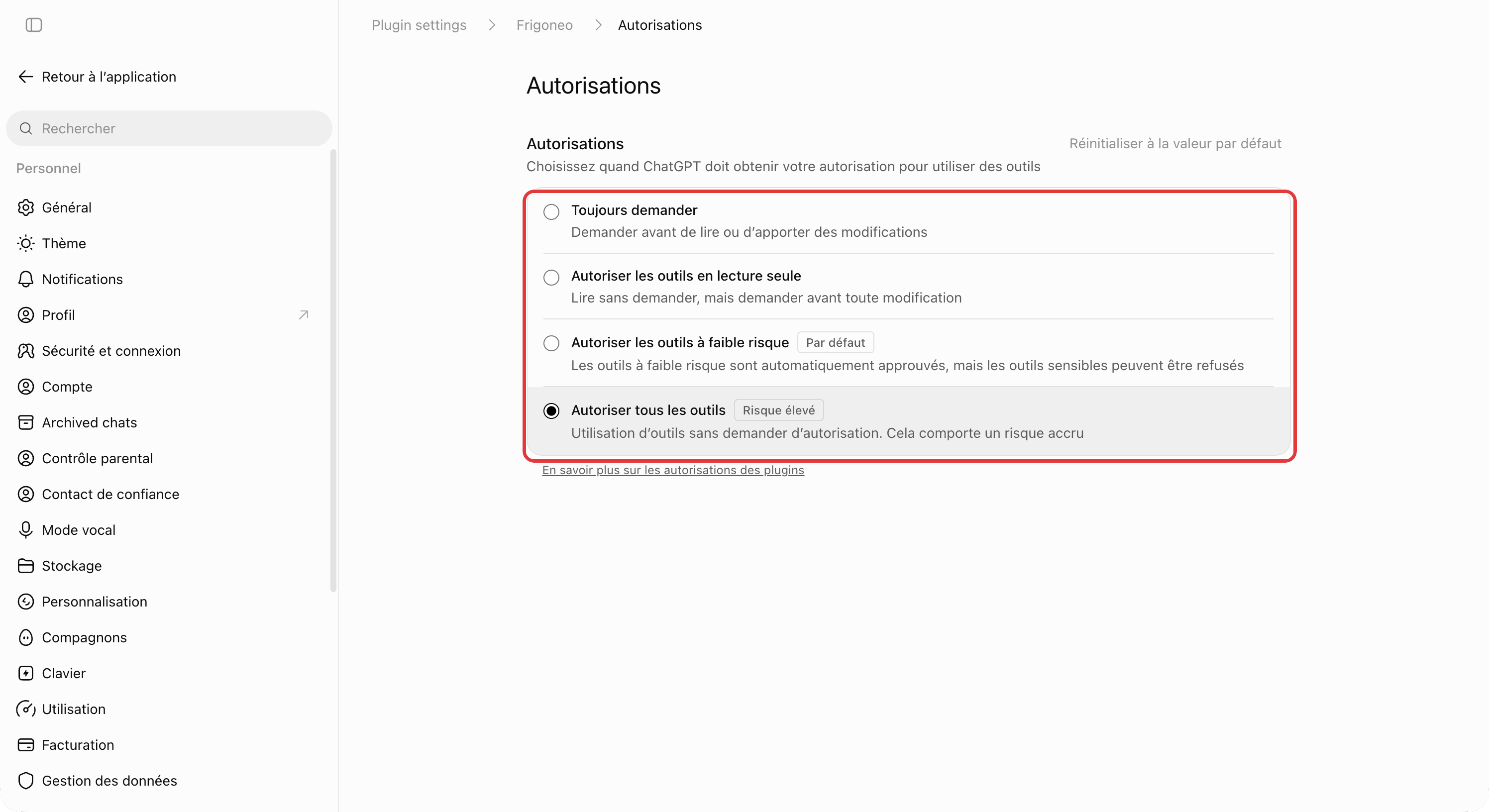 Page Autorisations du plugin Frigoneo dans ChatGPT : les quatre choix, de Toujours demander à Autoriser tous les outils, sont entourés en rouge.